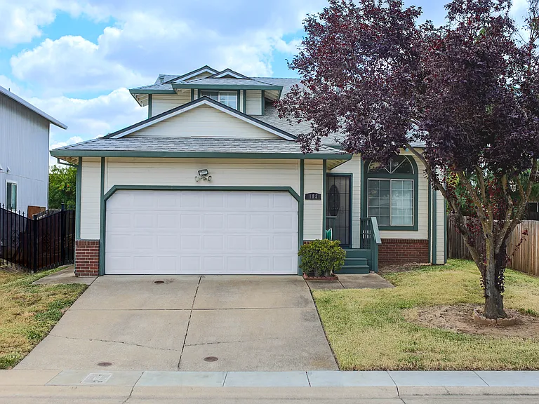 183 Creekside Cir — Photo 2