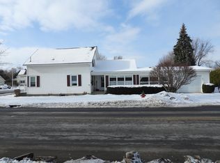 122 Maple St, Rouses Pt, NY 12979