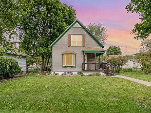 1016 Devonshire St, Hobart, IN 46342