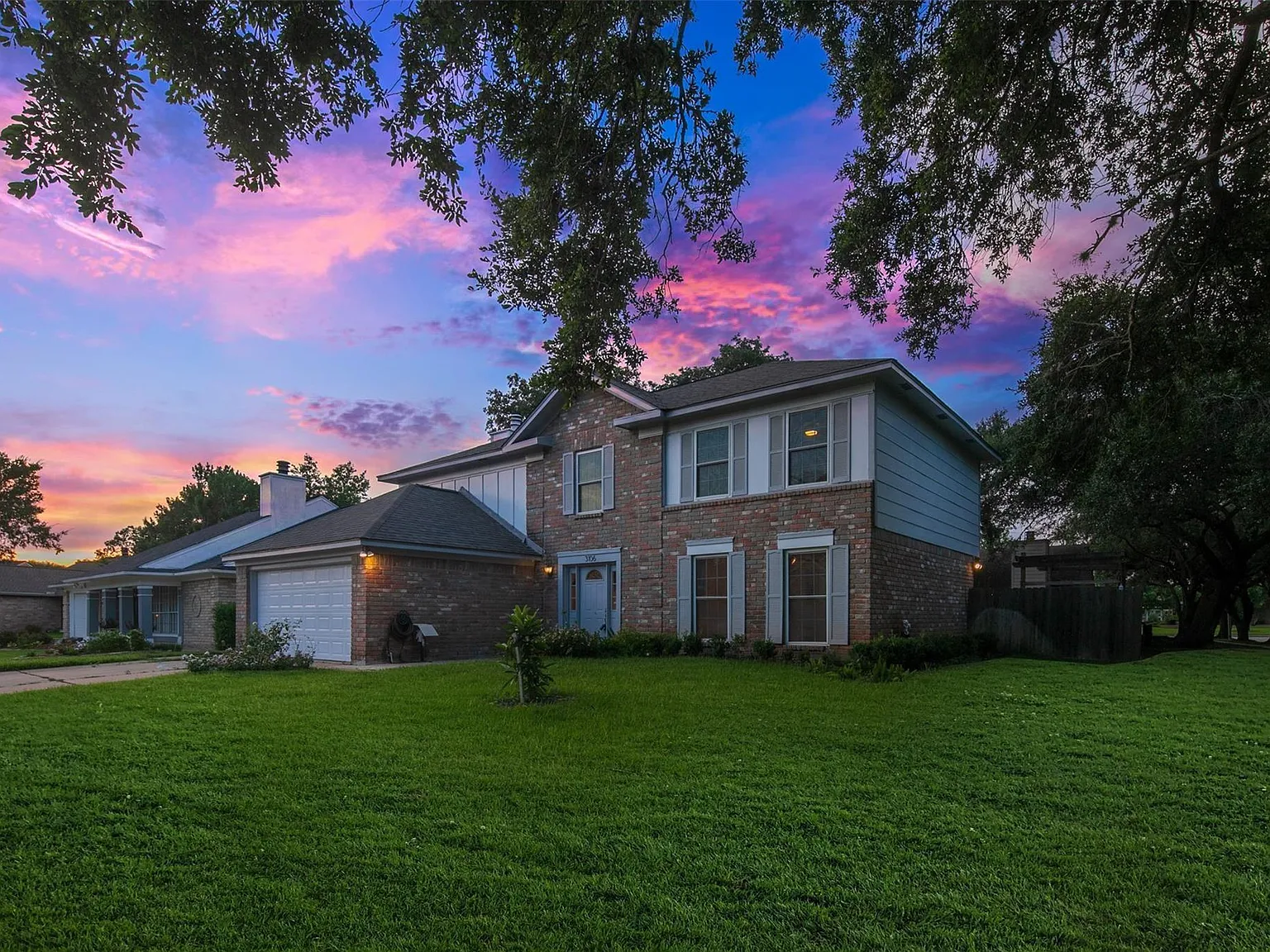4 bed, 2.5 bath, 2356 sqft, $2,350 — Photo 4