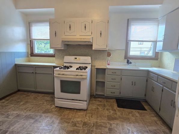 312 Elm St Floor 2