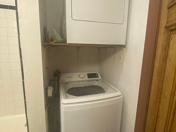 3rd image of 428 N 34th St APT 1
