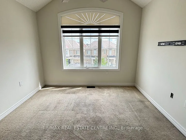 52 Maple Trail Rd — Photo 28