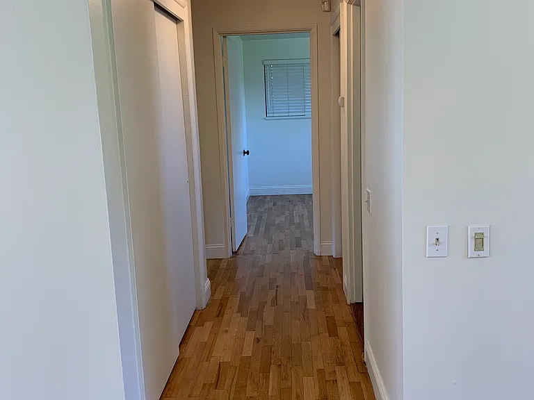 102 Bayside Rd — Photo 9