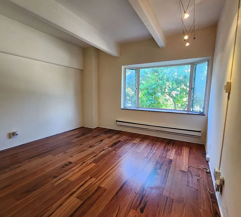 140 Linden Ave #280