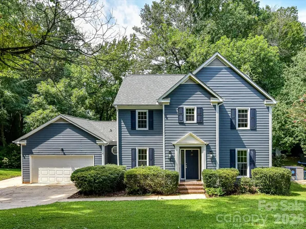 9400 Harlow Creek Rd, Huntersville, NC 28078