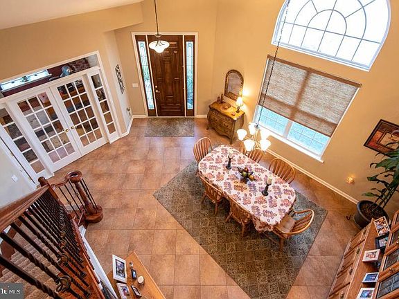 4th image of 53 Woodview Dr