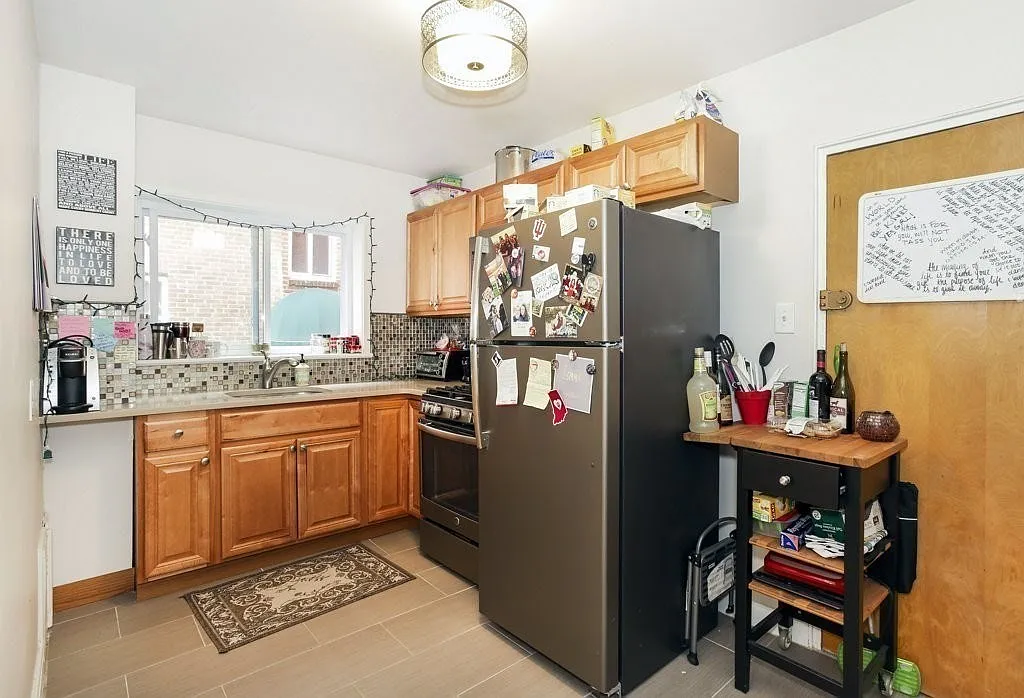 2 bed, 1.0 bath, 725 sqft, $2,800 — Photo 4