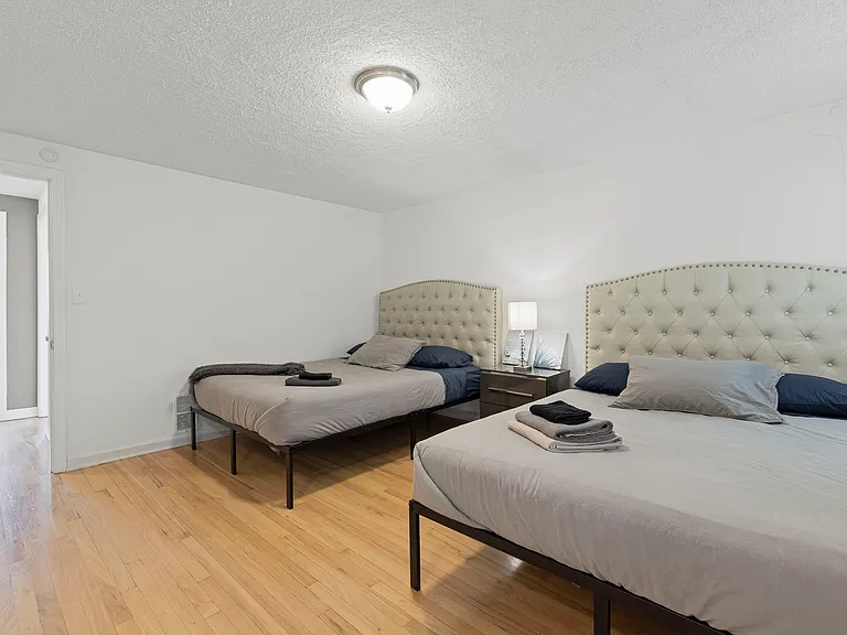 1011 W 38th St #A — Photo 18