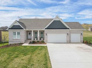 6297 Herons Landing Dr, Radford, VA 24141