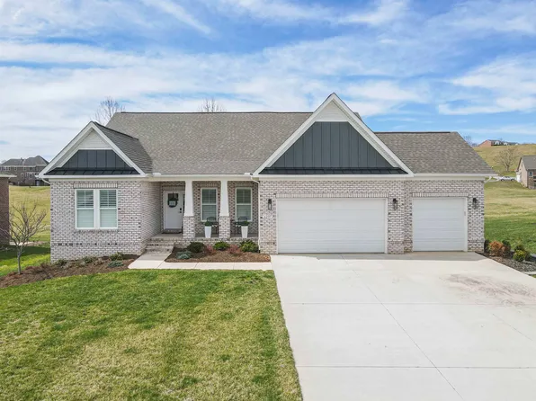 6297 Herons Landing Dr, Radford, VA 24141