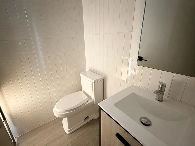 1082 Madison St #1 — Photo 12