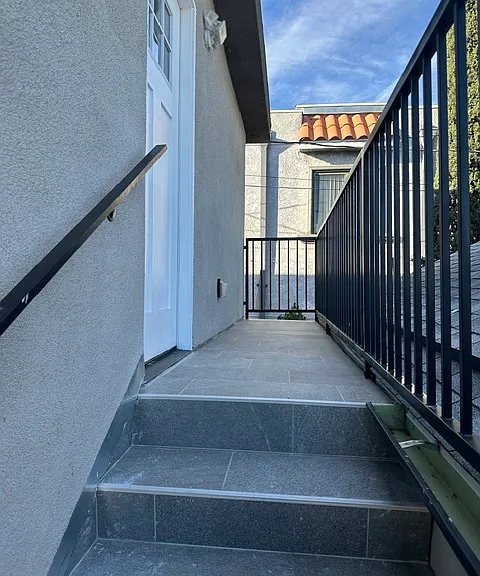 11945 Victory Blvd — Photo 5