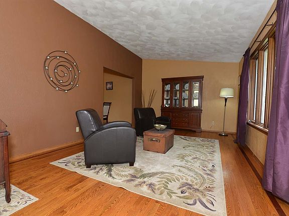 2nd image of 5404 Chapel Hill Ct
