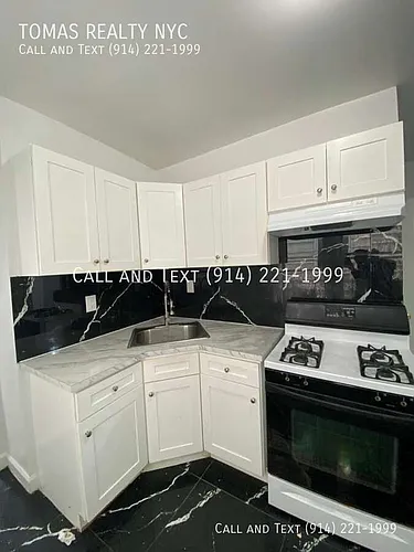 26 Mulberry St Photo 1