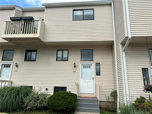 205 Timber Lane #205, Canton, CT 06019