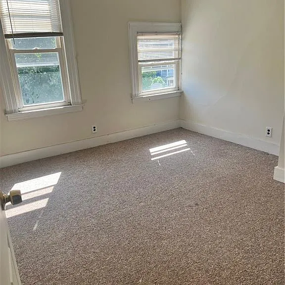 250 Willow St #3 — Photo 2