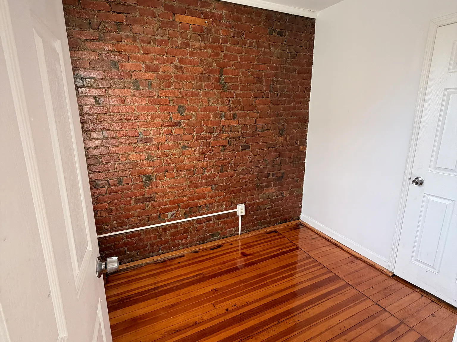 2 bed, 925 sqft, $1,700 — Photo 4