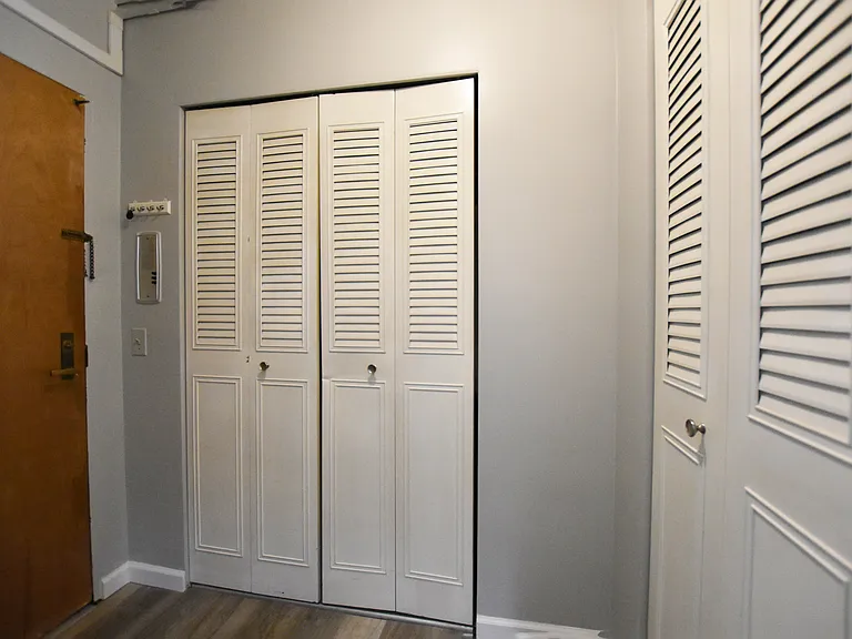 555 E William St #3K — Photo 2
