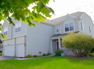 8216 Waterbury Dr, Joliet, IL 60431