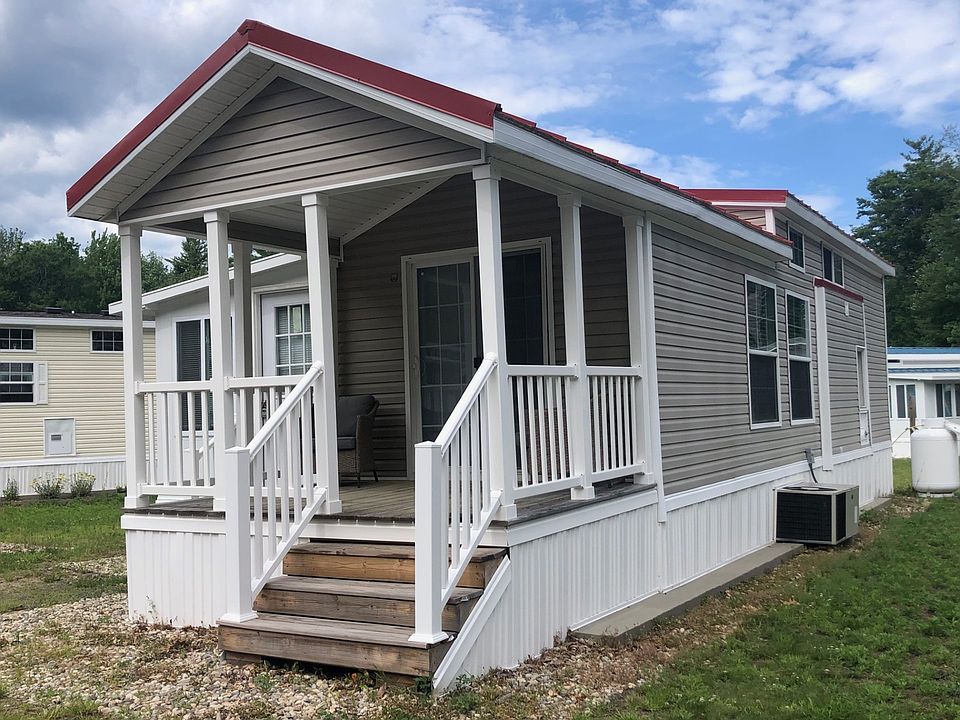 2nd image of 430 Post Rd #323