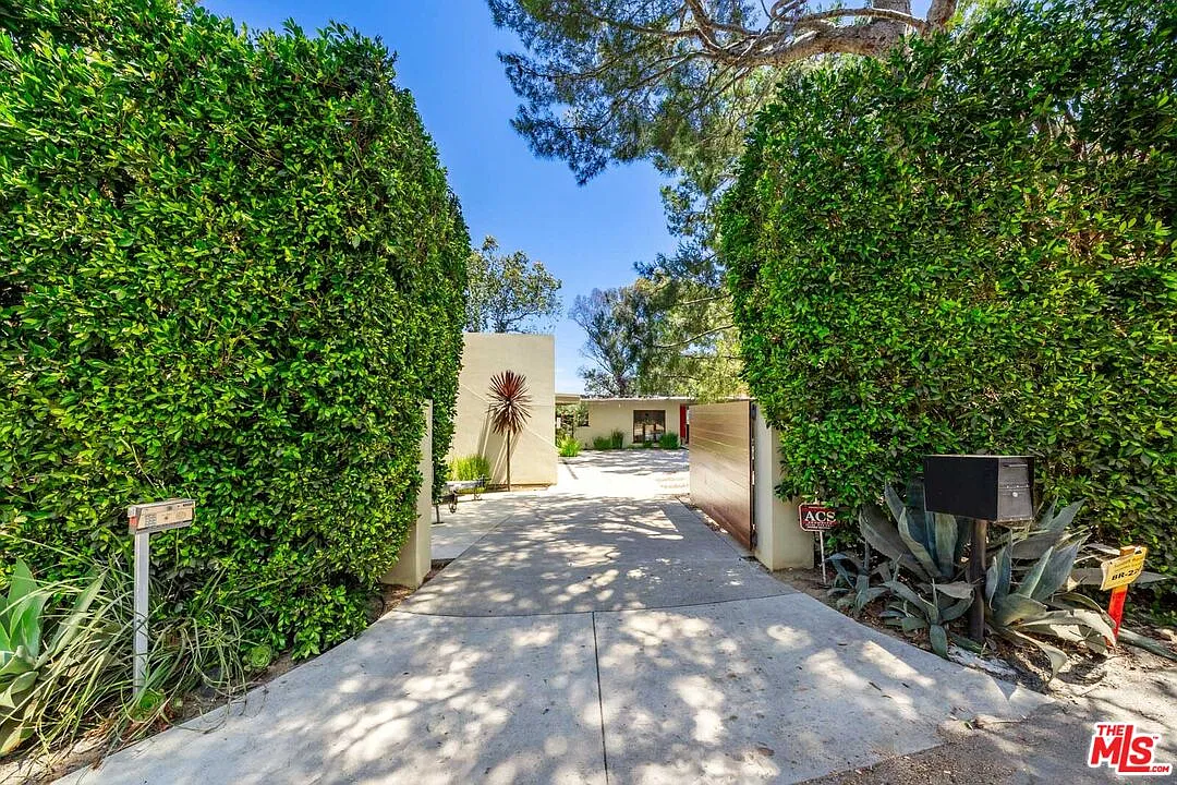 20556 Little Rock Way, Malibu, CA 90265 | HotPads