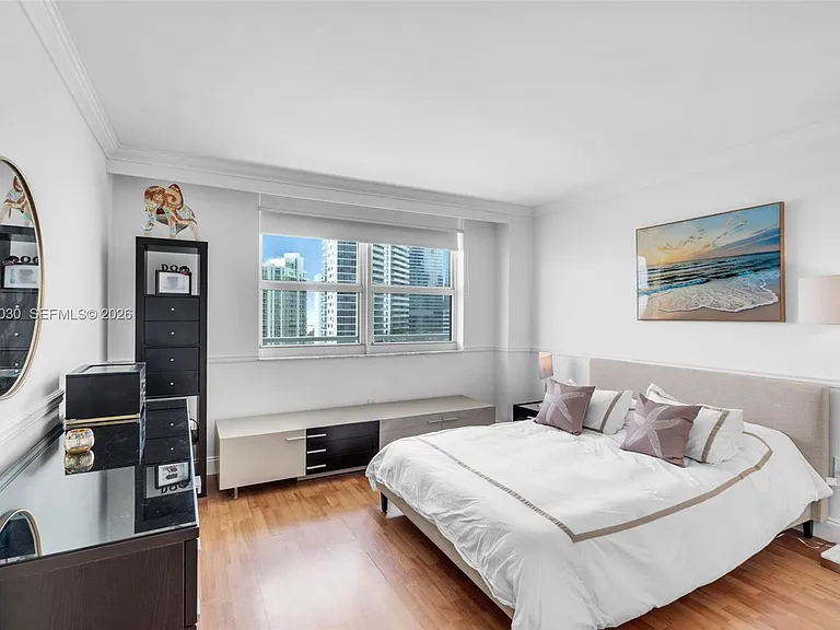 1155 Brickell Bay Dr #2007 — Photo 10