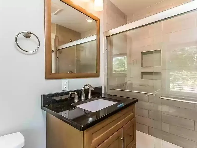31 Court St #A — Photo 33