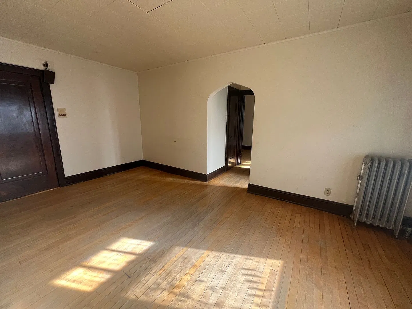 1827 E Park Pl — Photo 3