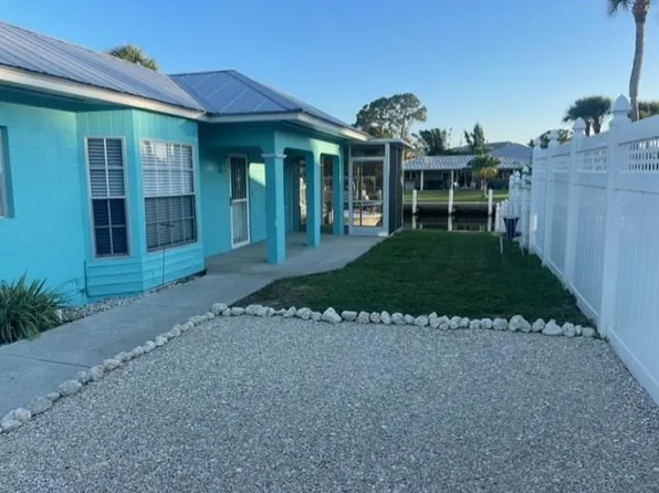 513 Albee Rd W, Nokomis, FL 34275
