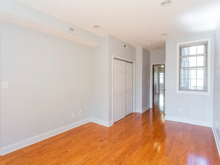 2532 Amber St #2 — Photo 5