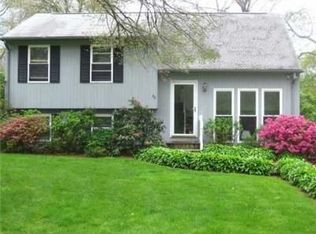 82 Montauk Rd, Narragansett, RI 02882