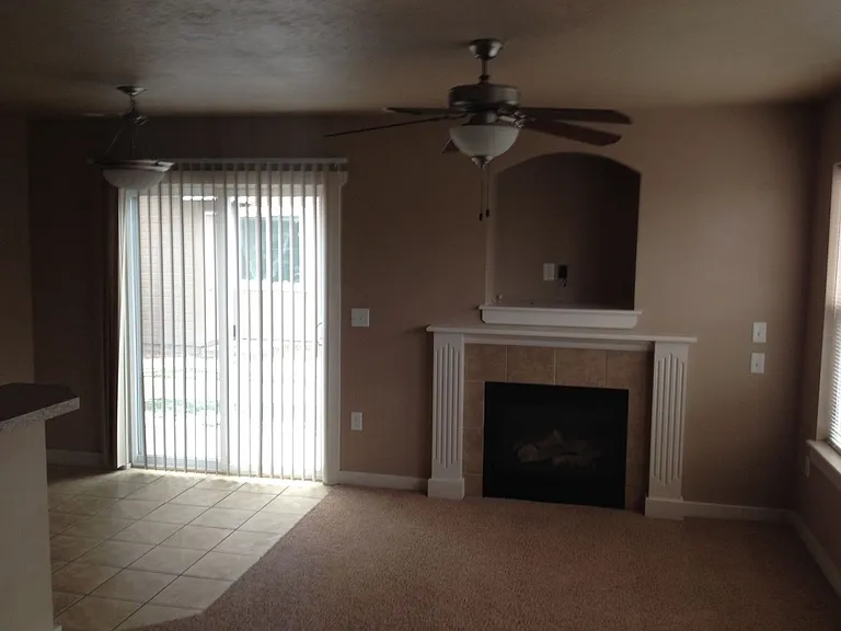 8832-8838 W Candleston Ln — Photo 2