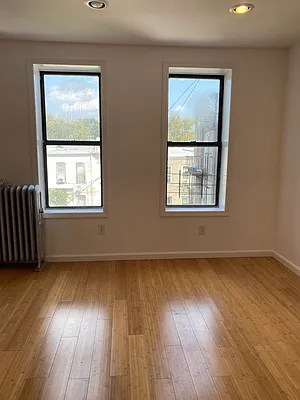 Rented by Karl Heyliger, LREB | media 4