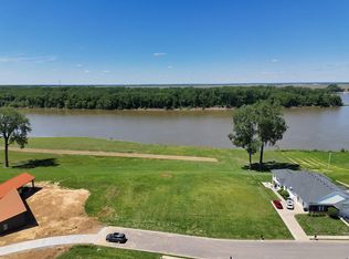 1709 Rivers Edge Dr, Henderson, KY 42420