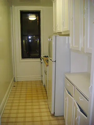 Rented by Avanguard Realty Corp | media 16
