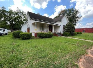 3109 Calhoun St, Shellman, GA 39886