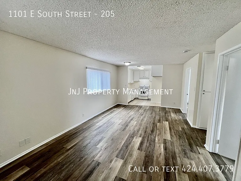 1101 E South St #205 — Photo 2