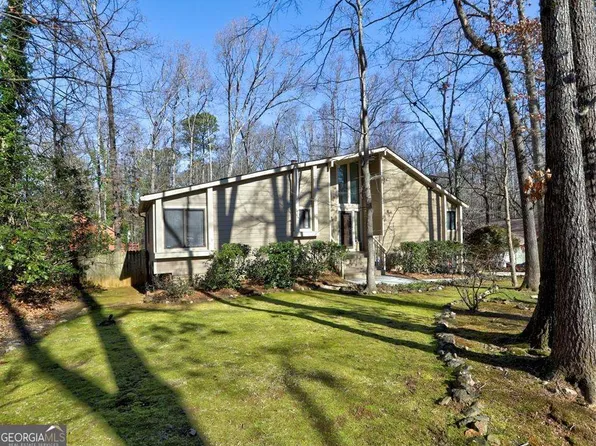 1550 Oak Creek Dr, Marietta, GA 30066