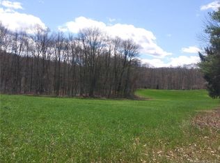 669 Wall St, Hebron, CT 06248