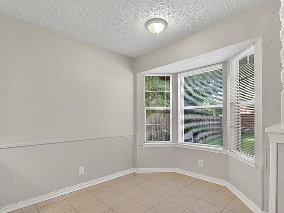 4th image of 6645 Harrison Way