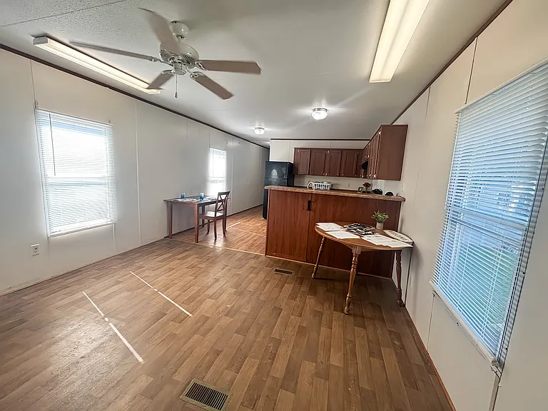 7031 Timber Ridge Ctr — Photo 5