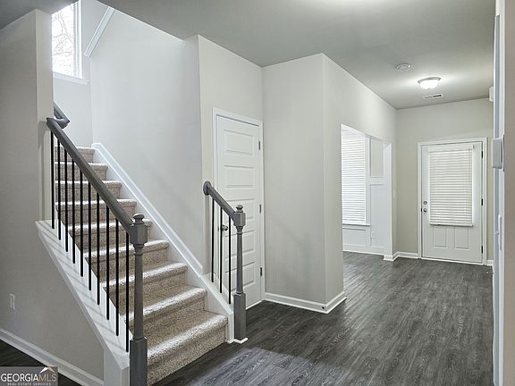 4th image of 112 Tuxedo Rd