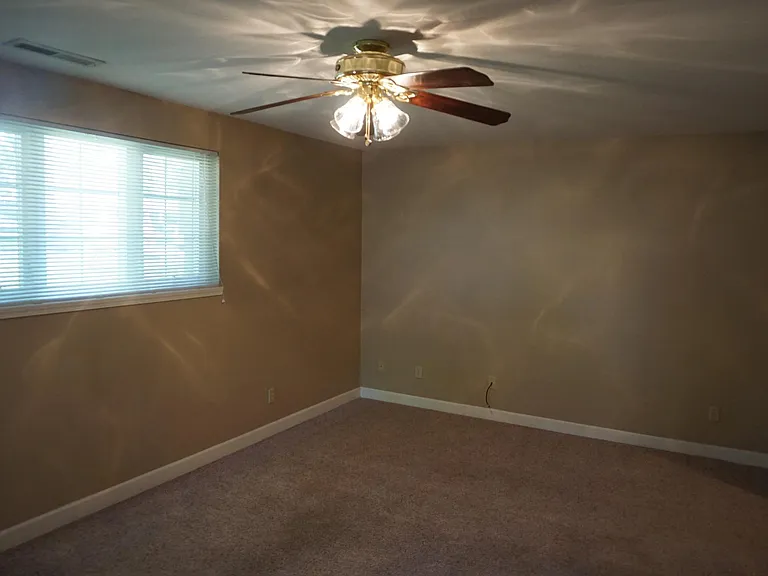 1509 Fairchild Ave — Photo 4