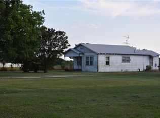 431 Brickyard Rd, West, TX 76691