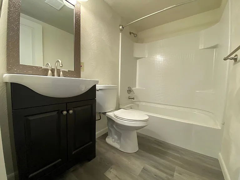 600 Virginia Ave — Photo 5
