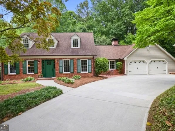 475 Tanacrest Dr, Sandy Springs, GA 30328