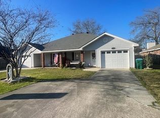 816 Eden Oaks Dr, Ponchatoula, LA 70454