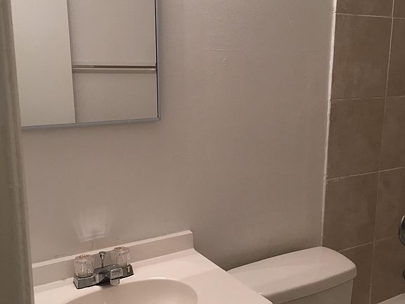 4th image of 533 Herb Hudson Ct