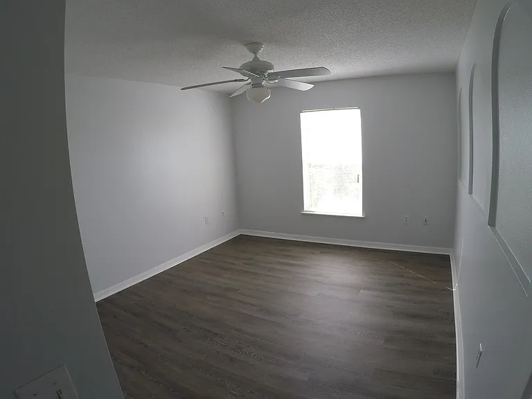 5002 Strada Dr — Photo 29